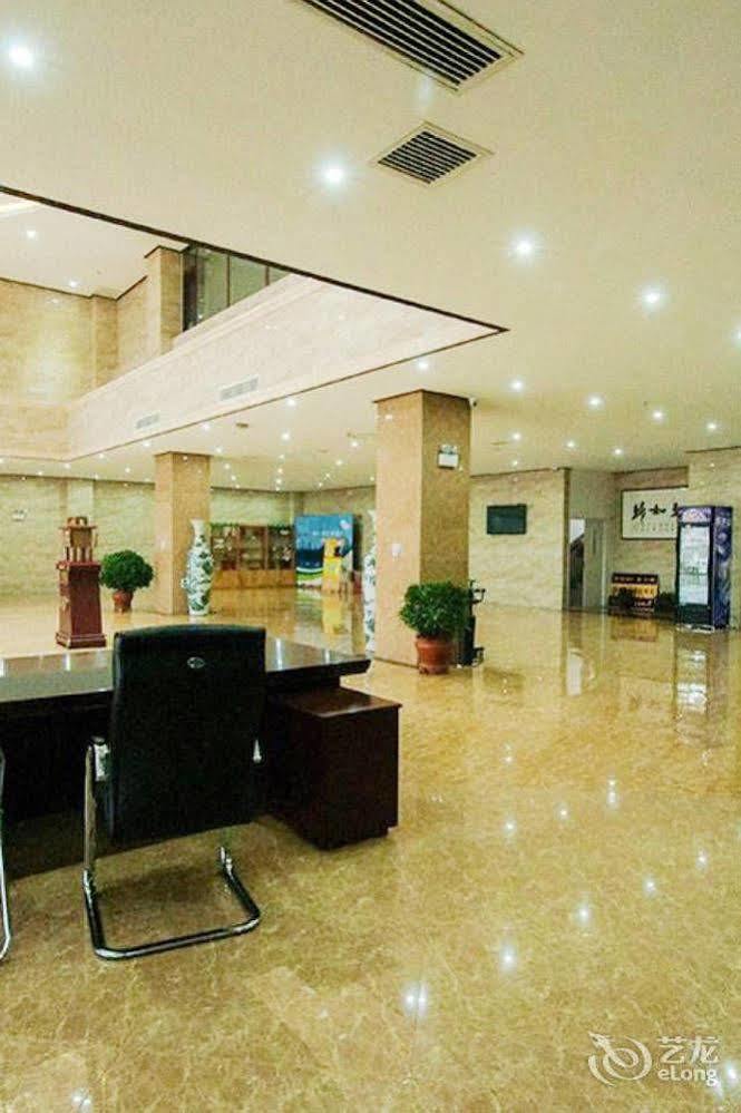 Splendid Oriental Business Hotel Tianjin Eksteriør billede